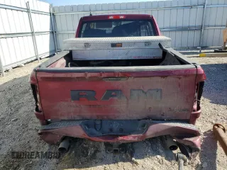 2019 Ram 1500 Tradesman z VIN 1C6RR7KT0KS748906, wystawiony jako Copart lot #58931485 z przebiegiem Nie podano mil oraz Nie do naprawy • Non repairable. Historia ofert i sprzedaży dostępna na DreamBid. Obrazek 6.