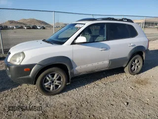 2008 Hyundai Tucson SE with VIN KM8JN12D38U902508, listed as a Copart auction lot 66384224 with 236,827 mi miles and Clean Title. Bid and sale history available at carsss.com. Image 1.
