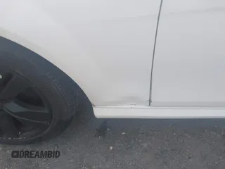 2014 Mercedes-Benz C 250 с VIN WDDGJ4HB5EG210168, выставлен на аукционе IAAI как лот 42379990 с пробегом 139 270 миль миль и . История ставок и продаж доступна на DreamBid. Изображение 13.