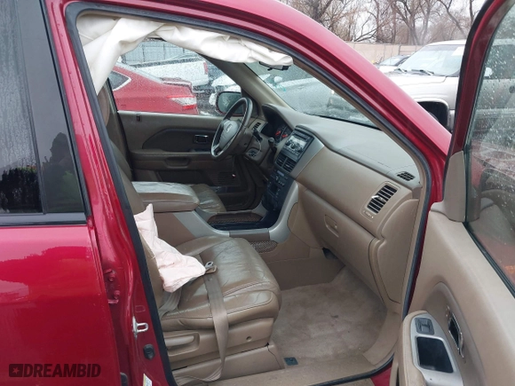 2006 Honda Pilot EX-L with VIN 2HKYF18576H516830, listed as a IAAI auction lot 41740470 with 202,179 mi miles. Bid and sale history available at carsss.com. Image 5.