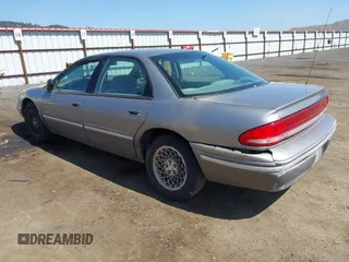 1995 Chrysler Concorde z VIN 2C3HD56F0SH691081, wystawiony jako IAAI lot #42105236 z przebiegiem 215 943 mil mil oraz . Historia ofert i sprzedaży dostępna na DreamBid. Obrazek 3.