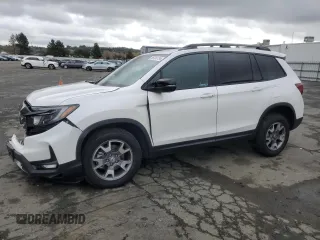 2023 Honda Passport TrailSport with VIN 5FNYF8H61PB010105, listed as a Copart auction lot 86780734 with 19,081 mi miles and Salvage Title. Bid and sale history available at carsss.com. Image 1.