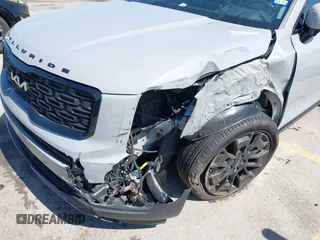 2022 Kia Telluride SX with VIN 5XYP5DHC9NG289323, listed as a IAAI auction lot 41796402 with 50,923 mi miles and . Bid and sale history available at DreamBid. Image 6.