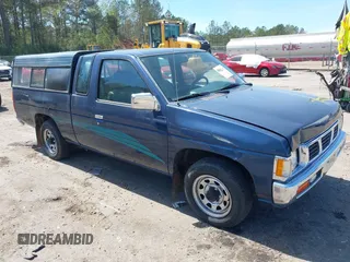 1994 Nissan Frontier XE z VIN 1N6SD16S8RC323555, wystawiony jako IAAI lot #41856742 z przebiegiem 62 619 mil mil oraz . Historia ofert i sprzedaży dostępna na DreamBid. Obrazek 1.