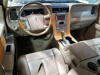 2007 Lincoln Navigator with VIN 5LMFU28567LJ00485, listed as a Copart auction lot 48729025 with 243,445 mi miles and Clean Title. Bid and sale history available at carsss.com. Image 8.