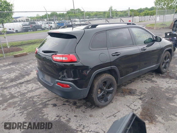 2016 Jeep Cherokee Latitude z VIN 1C4PJLCBXGW136718, wystawiony jako IAAI lot #42237677 z przebiegiem 145 109 mil mil oraz . Historia ofert i sprzedaży dostępna na DreamBid. Obrazek 4.