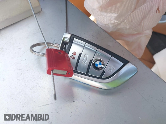2020 BMW 7 Series 750i xDrive с VIN WBA7U2C02LGJ59766, выставлен на аукционе IAAI как лот 42259594 с пробегом 27 540 миль миль и . История ставок и продаж доступна на DreamBid. Изображение 11.