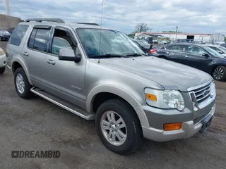 2008 Ford Explorer Eddie Bauer with VIN 1FMEU74E58UA06160, listed as a IAAI auction lot 42226307 with 143,056 mi miles and . Bid and sale history available at carsss.com. Image 1.