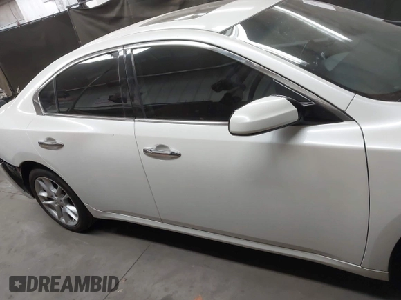 2013 Nissan Maxima SV with VIN 1N4AA5AP6DC822130, listed as a IAAI auction lot 42076155 with 132,593 mi miles and . Bid and sale history available at DreamBid. Image 13.