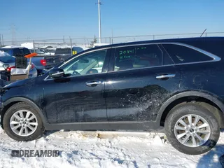 2019 Kia Sorento L with VIN 5XYPG4A31KG577496, listed as a IAAI auction lot 41247314 with 90,177 mi miles. Bid and sale history available at carsss.com. Image 15.
