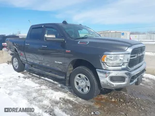 2019 Ram 2500 Big Horn with VIN 3C6UR5DJ6KG583851, listed as a IAAI auction lot 41615752 with 85,953 mi miles. Bid and sale history available at carsss.com. Image 1.