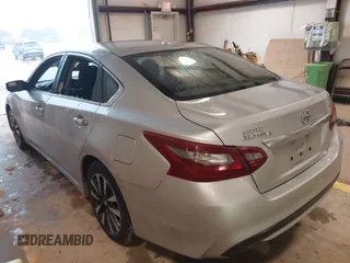 2018 Nissan Altima SR with VIN 1N4AL3AP4JC282996, listed as a IAAI auction lot 41722960 with 139,532 mi miles and . Bid and sale history available at carsss.com. Image 3.
