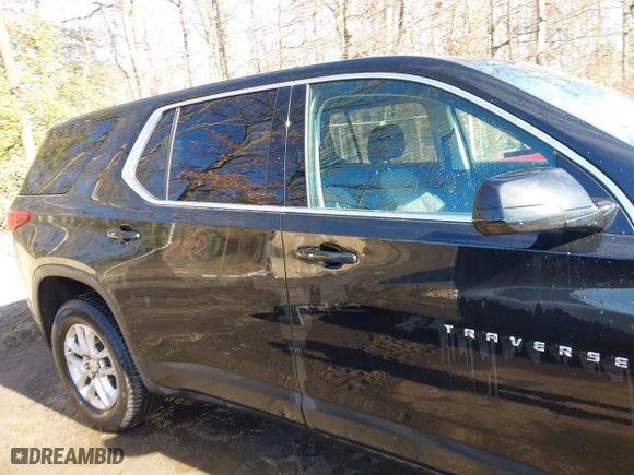 2020 Chevrolet Traverse LS with VIN 1GNERFKWXLJ100712, listed as a IAAI auction lot 41419480 with 59,815 mi miles. Bid and sale history available at carsss.com. Image 13.