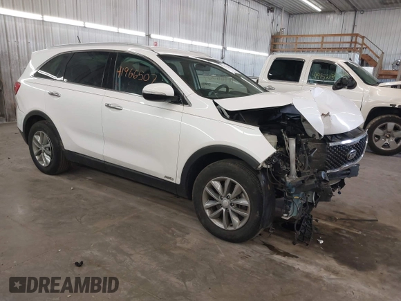 2017 Kia Sorento LX z VIN 5XYPGDA38HG281058, wystawiony jako IAAI lot #41966507 z przebiegiem 120 123 mil mil oraz . Historia ofert i sprzedaży dostępna na DreamBid. Obrazek 1.