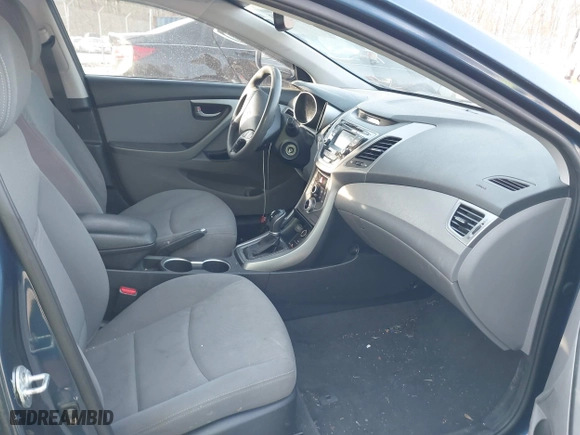 2016 Hyundai Elantra SE with VIN KMHDH4AE5GU600930, listed as a IAAI auction lot 41731973 with 184,414 mi miles. Bid and sale history available at carsss.com. Image 5.