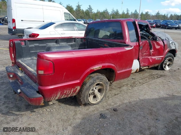 2002 Chevrolet S-10 LS with VIN 1GCCS19W028193517, listed as a IAAI auction lot 41797507 with NaN miles. Bid and sale history available at carsss.com. Image 4.