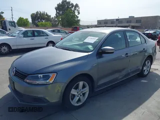 2012 Volkswagen Jetta TDI w/Premium & Nav с VIN 3VWLL7AJ2CM386214, выставлен на аукционе IAAI как лот 42286880 с пробегом 157 185 миль миль и . История ставок и продаж доступна на DreamBid. Изображение 6.