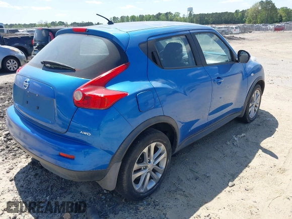 2011 Nissan Juke SL with VIN JN8AF5MV6BT015680, listed as a IAAI auction lot 42059259 with 105,704 mi miles. Bid and sale history available at carsss.com. Image 4.