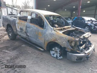 2018 Nissan Titan SV z VIN 1N6AA1EJ2JN526477, wystawiony jako IAAI lot #41872455 z przebiegiem Nie podano mil oraz . Historia ofert i sprzedaży dostępna na DreamBid. Obrazek 1.