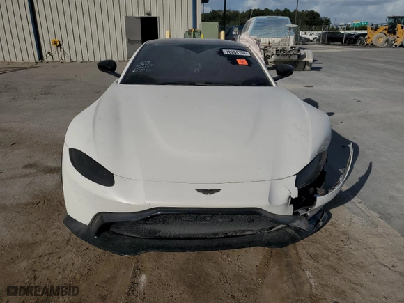 2019 Aston Martin Vantage with VIN SCFSMGAW9KGN01036, listed as a Copart auction lot 78204154 with 0 mi miles and Salvage Title. Bid and sale history available at carsss.com. Image 5.