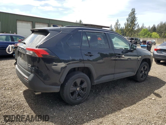 2021 Toyota RAV4 XLE with VIN 2T3P1RFV9MW181006, listed as a Copart auction lot 56543905 with 63,937 mi miles and Clean title. Bid and sale history available at DreamBid. Image 3.