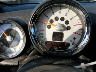 2012 MINI Convertible with VIN WMWZN3C54CT134060, listed as a Copart auction lot 43740175 with 71,818 mi miles and Salvage title. Bid and sale history available at DreamBid. Image 9.