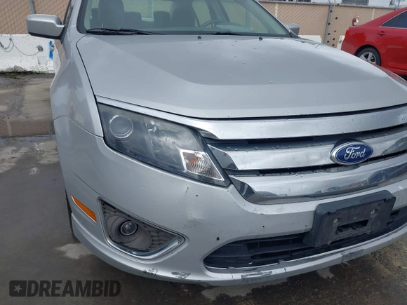 2010 Ford Fusion Hybrid with VIN 3FADP0L31AR406458, listed as a IAAI auction lot 41802042 with 225,678 mi miles. Bid and sale history available at carsss.com. Image 6.