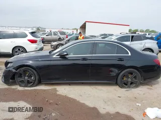 2019 Mercedes-Benz E 300 с VIN WDDZF4JB9KA547672, выставлен на аукционе IAAI как лот 41936530 с пробегом 67 332 миль миль и . История ставок и продаж доступна на DreamBid. Изображение 14.