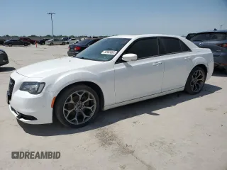2015 Chrysler 300 with VIN 2C3CCABG7FH756227, listed as a Copart auction lot 52965865 with 118,805 mi miles and Salvage Title. Bid and sale history available at carsss.com. Image 1.