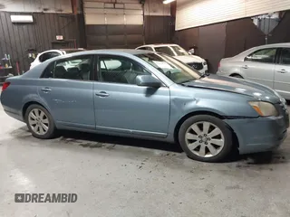 2007 Toyota Avalon XL z VIN 4T1BK36B17U189303, wystawiony jako IAAI lot #41614917 z przebiegiem 238 114 mil mil oraz . Historia ofert i sprzedaży dostępna na DreamBid. Obrazek 13.