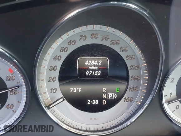 2015 Mercedes-Benz GLK with VIN WDCGG8JB8FG408944, listed as a IAAI auction lot 41615047 with 97,152 mi miles. Bid and sale history available at carsss.com. Image 7.