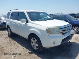 2009 Honda Pilot EX-L with VIN 5FNYF48619B022699, listed as a IAAI auction lot 42016173 with 204,190 mi miles and . Bid and sale history available at carsss.com. Image 1.