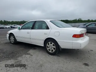 2000 Toyota Camry CE z VIN JT2BG28KXY0432024, wystawiony jako Copart lot #57057905 z przebiegiem 201 289 mil mil oraz Szkoda całkowita • Salvage title. Historia ofert i sprzedaży dostępna na DreamBid. Obrazek 2.