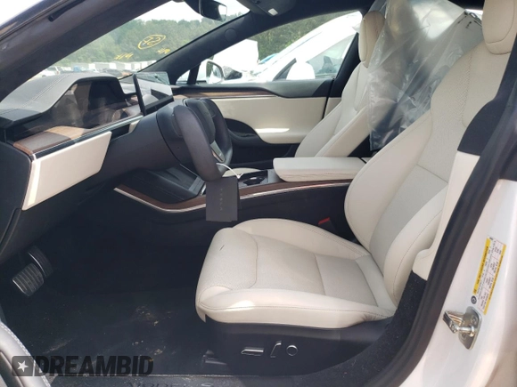 2022 Tesla Model S with VIN 5YJSA1E59NF488969, listed as a Copart auction lot 53686495 with 20,040 mi miles and Salvage Title. Bid and sale history available at DreamBid. Image 7.