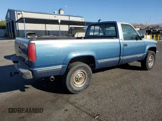 1990 GMC Sierra 2500 z VIN 1GTGK24K9LE552815, wystawiony jako Copart lot #76828874 z przebiegiem 211 977 mil mil oraz Szkody całkowita. Historia ofert i sprzedaży dostępna na DreamBid. Obrazek 3.