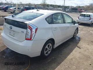 2013 Toyota Prius One with VIN JTDKN3DU6D5589962, listed as a IAAI auction lot 41929274 with 156,484 mi miles. Bid and sale history available at carsss.com. Image 4.