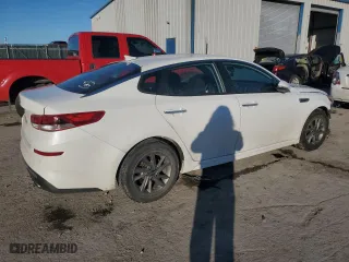2020 Kia Optima LX with VIN 5XXGT4L38LG419252, listed as a Copart auction lot 88965135 with 64,347 mi miles and Salvage Title. Bid and sale history available at carsss.com. Image 3.