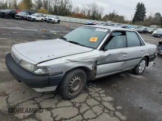 1988 Toyota Camry z VIN JT2VV21E8J0008306, wystawiony jako Copart lot #82378704 z przebiegiem 245 078 mil mil oraz Szkoda całkowita • Salvage title. Historia ofert i sprzedaży dostępna na DreamBid. Obrazek 1.
