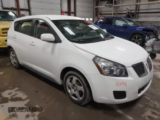 2010 Pontiac Vibe w/1SA with VIN 5Y2SP6E88AZ405770, listed as a IAAI auction lot 41864204 with 159,824 mi miles. Bid and sale history available at carsss.com. Image 1.