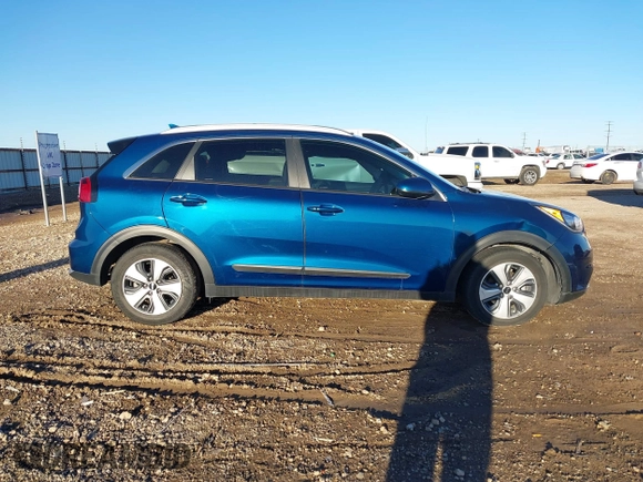 2019 Kia Niro LX with VIN KNDCB3LCXK5248552, listed as a IAAI auction lot 41724724 with 104,546 mi miles and . Bid and sale history available at DreamBid. Image 13.