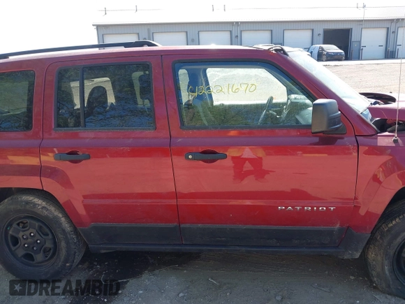 2016 Jeep Patriot Sport with VIN 1C4NJPBA7GD528395, listed as a IAAI auction lot 42221670 with 116,897 mi miles and . Bid and sale history available at DreamBid. Image 14.