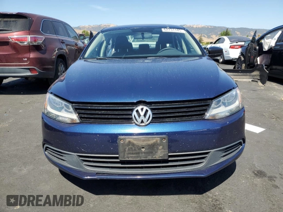 2014 Volkswagen Jetta S with VIN 3VW2K7AJ4EM235120, listed as a Copart auction lot 62731145 with 157,907 mi miles and Salvage title. Bid and sale history available at DreamBid. Image 5.