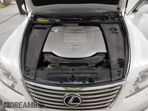 2010 Lexus LS 460 z VIN JTHCL5EF9A5006610, wystawiony jako IAAI lot #41833426 z przebiegiem 224 890 mil mil oraz . Historia ofert i sprzedaży dostępna na DreamBid. Obrazek 10.