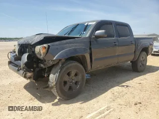 2011 Toyota Tacoma with VIN 3TMLU4EN4BM079332, listed as a Copart auction lot 55807745 with 215,707 mi miles and Salvage title. Bid and sale history available at DreamBid. Image 1.