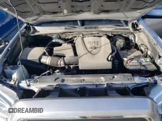 2017 Toyota Tacoma SR5 with VIN 3TMAZ5CN8HM037319, listed as a Copart auction lot 89056005 with 31,084 mi miles and Salvage Title. Bid and sale history available at DreamBid. Image 11.
