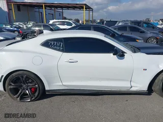 2020 Chevrolet Camaro 1SS with VIN 1G1FE1R72L0137049, listed as a IAAI auction lot 41507341 with 28,800 mi miles. Bid and sale history available at carsss.com. Image 14.