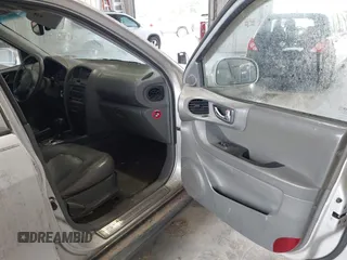 2003 Hyundai Santa Fe GLS z VIN KM8SC13D03U468114, wystawiony jako IAAI lot #42399443 z przebiegiem 185 851 mil mil oraz . Historia ofert i sprzedaży dostępna na DreamBid. Obrazek 5.