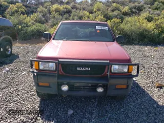 1997 Isuzu Rodeo z VIN 4S2CM58V0V4337626, wystawiony jako Copart lot #55491015 z przebiegiem 163 499 mil mil oraz Tytuł czysty. Historia ofert i sprzedaży dostępna na DreamBid. Obrazek 5.