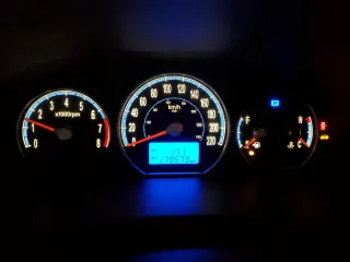 2009 Hyundai Santa Fe GL с VIN 5NMSG73E19H299628, выставлен на аукционе Copart как лот 49382195 с пробегом 179 579 миль миль и Списание • Salvage title. История ставок и продаж доступна на DreamBid. Изображение 9.
