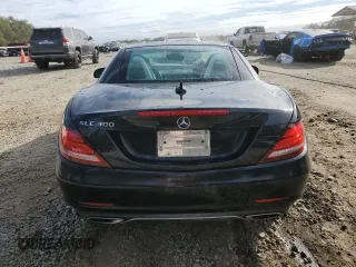 2018 Mercedes-Benz SLC 300 z VIN WDDPK3JA4JF155592, wystawiony jako Copart lot #80042324 z przebiegiem 89 312 mil mil oraz Szkoda całkowita • Salvage title. Historia ofert i sprzedaży dostępna na DreamBid. Obrazek 6.